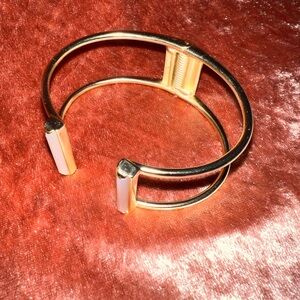 Kendra Scott Gold and White Bracelet